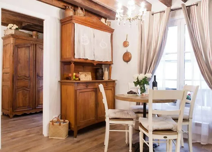 Le Merlot Du Marais Apartament
