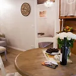 Le Merlot Du Marais 아파트