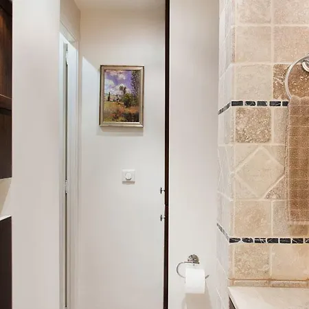 Le Merlot Du Marais * パリ